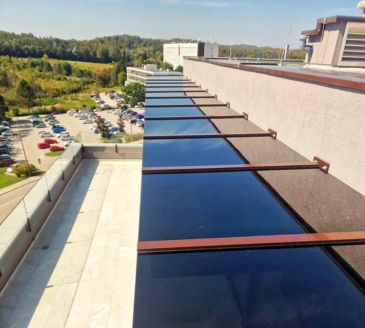 Staklena nadstrešnica velikih dimenzija Karlovac