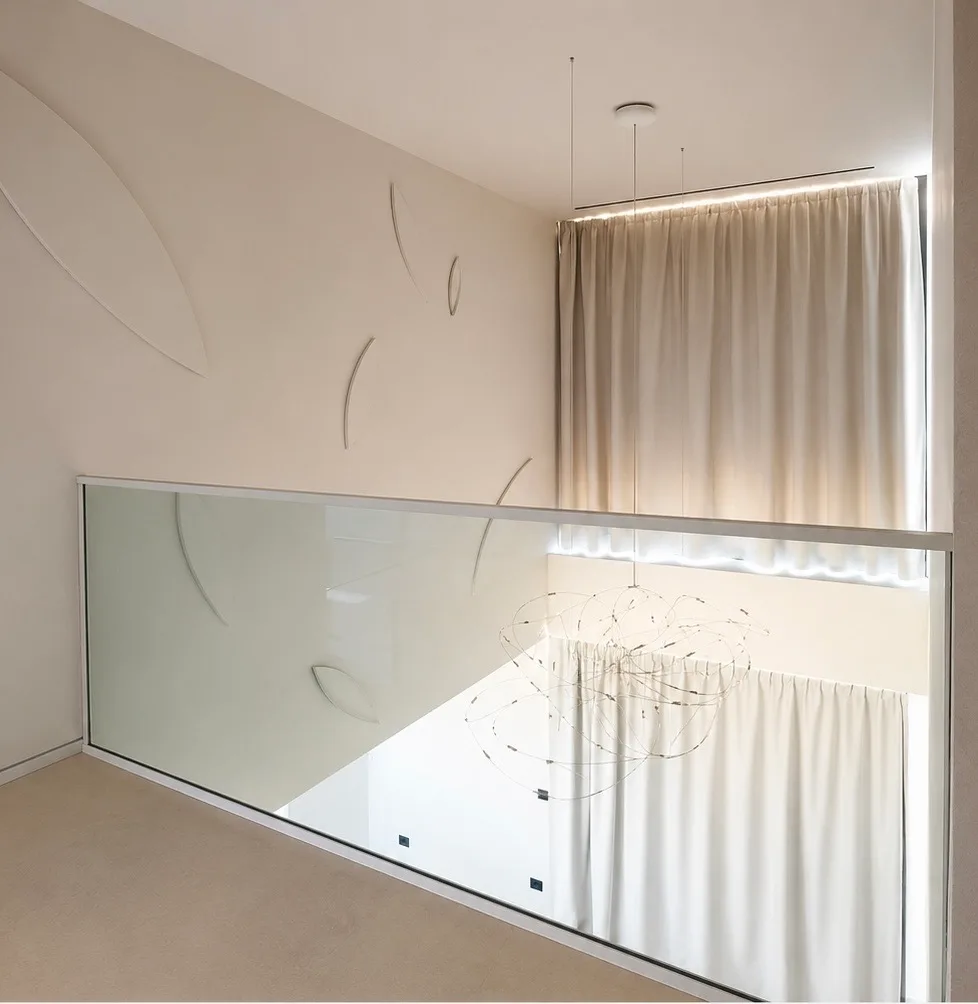 Minimalistička staklena ograda za galerije Sukošan